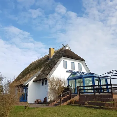 Apartment Suderhaus Hiddensee *