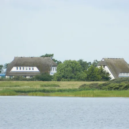 Süderhaus Hiddensee * Neuendorf (Hiddensee)