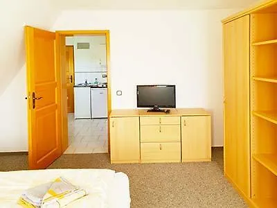 Suderhaus Hiddensee Apartment *